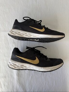 Nike Revolution 6 Kids Black and Gold Running Sneakers